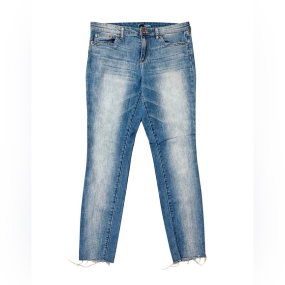 Gap 1969 Legging Jeans Size 10 Light Wash Raw Hem Stretch Denim - Picture 2 of 5